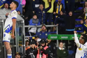 Rosario Central super� a Atl�tico Tucum�n y se afianz� en zona de playoffs