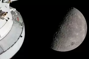 Artemis II super� la cara oculta de la Luna y comenz� el camino de retorno a la Tierra