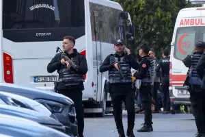 Ataque a tiros frente al consulado de Israel en Estambul: dos muertos y heridos