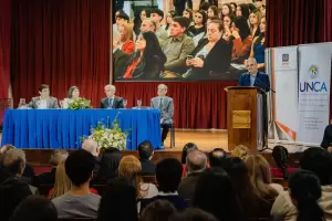 Jalil sobre el arranque de Medicina: "La universidad p�blica dinamiza la econom�a y el conocimiento"