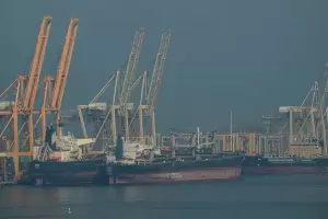 Ir�n acept� la tregua de Estados Unidos y anunci� la reapertura del estrecho de Ormuz