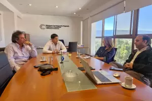 Transporte: el Gobierno y empresarios trabajan en sostener el servicio