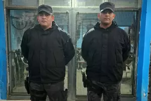 Polic�as de Catamarca le salvaron la vida a un beb� que se estaba asfixiando