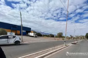 Violento choque en Catamarca entre un auto y una moto dej� un herido