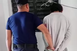 Catamarca: tomaba con su amigo, lo "desconoci�" y le rob� el celular