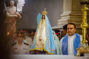 Con la tradicional Bajada, Catamarca dio inicio a las fiestas en honor a la Virgen del Valle