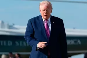 Trump anunci� que EE.UU. tambi�n bloquear� el estrecho de Ormuz