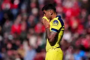 Alarma: El llanto de Cuti Romero tras lesionarse y el problema de Dibu Mart�nez