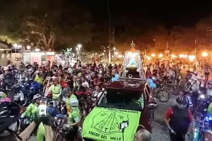 Arribo y bendici�n de los biciperegrinos