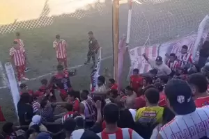 Catamarca: graves incidentes entre hinchas de Villa Cubas en un partido como local