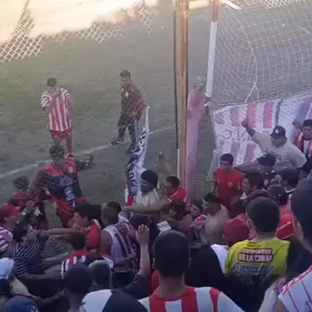 Catamarca: graves incidentes entre hinchas de Villa Cubas en un partido como local