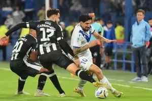 V�lez le gan� a Central C�rdoba y recuper� la cima de la Zona A