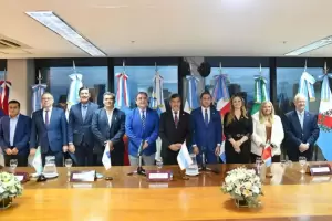 Vicegobernadores del Norte Grande endurecen su postura contra Milei