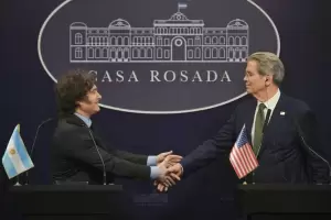 Scott Bessent elogi� a Milei y calific� de "�xito fant�stico" las reformas argentinas