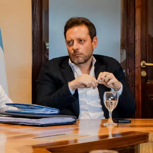 Confirmado: Educaci�n absorber� Trabajo "para alinear formaci�n y empleo"