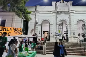La UNCa visibiliz� la crisis educativa con una jornada de clases p�blicas