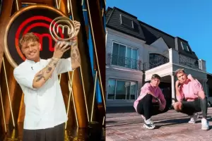 As� es por dentro la exclusiva casa de Ian Lucas: tres pisos, living enorme y vista al lago