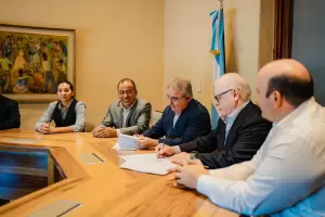 Catamarca firm� un convenio con el Hospital Italiano para modernizar la salud p�blica