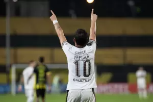 Hist�rico triunfo de Platense ante Pe�arol por la Copa Libertadores