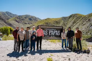 El Gobernador visit� Las Papas: inaugur� obra de energ�a y apuesta al desarrollo tur�stico