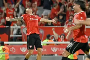 Independiente venci� a Defensa y Justicia y se qued� cerca de los playoffs