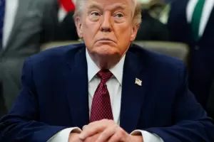 Trump env�a delegaci�n a Pakist�n y amenaza con destruir Ir�n si todo fracasa otra vez