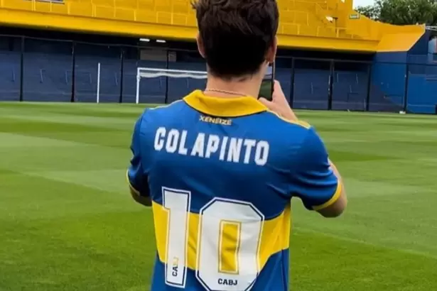 Colapinto celebr� el triunfo de Boca antes de su show en Buenos Aires
