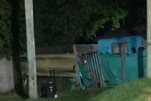 Conmoci�n en Claypole: un nene de 12 a�os encontr� a su madre enterrada en el patio de su casa