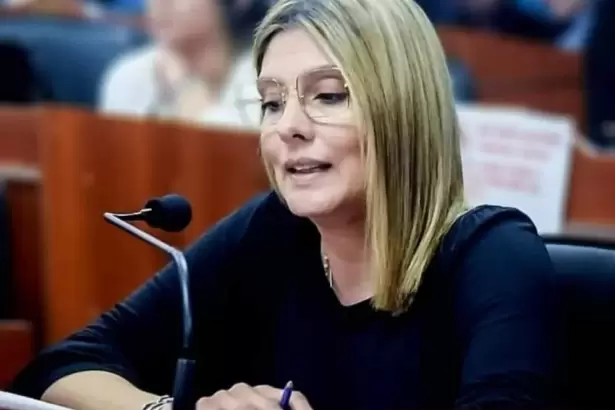 Fusi�n de ministerios: exigen explicaciones ante una "realidad educativa alarmante"