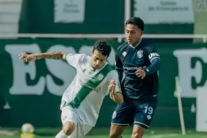 Independiente Rivadavia empat� con Banfield y les sac� 4 puntos a sus escoltas