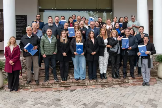 Otorgaron personer�as jur�dicas a organizaciones civiles de Catamarca