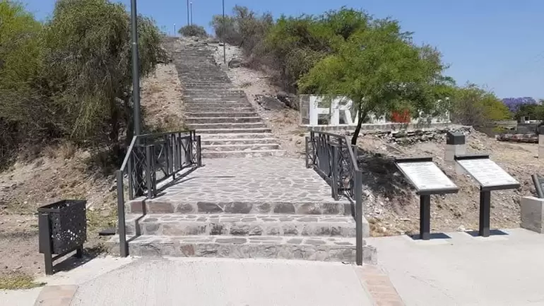 fme monumento a esqui�