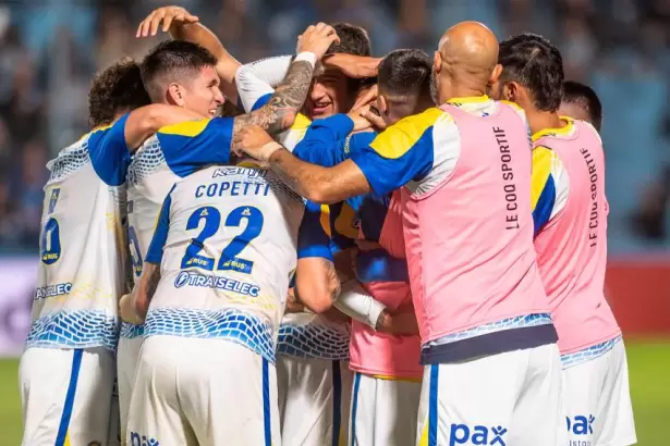 Con una asistencia de Di Mar�a, Central venci� a Estudiantes (RC) y se clasific� a playoffs