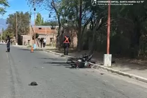 Dos motos protagonizaron un fuerte choque en Catamarca: cuatro heridos
