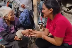 Nicolasa, la mujer que vive sola en Los Angeles y un nuevo gesto de solidaridad