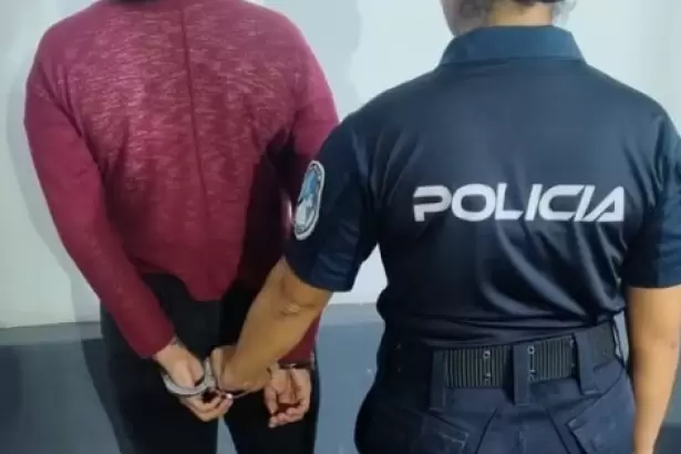 Rob� en una vivienda, huy� pero termin� detenida