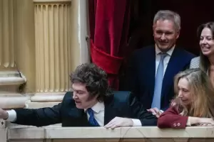 Milei cruz� a una diputada de la izquierda: "�Ustedes son los asesinos!"