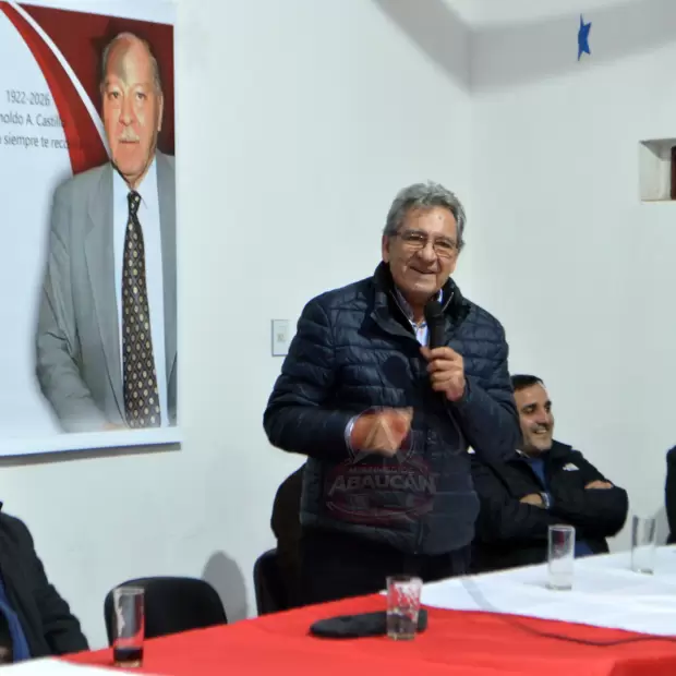En Fiambal�, Oscar Castillo record� al FcyS y alent� a la oposici�n a unirse