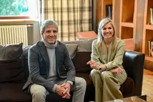 Caputo se reuni� con la reina M�xima en Bariloche y hablar� en el Foro Llao Llao
