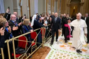 Le�n XIV llam� a transformar el trabajo en la Iglesia: "No ser solo espectadores"