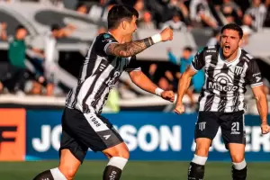 Gimnasia se lo dio vuelta a Defensa y Justicia y lo dej� sin playoffs
