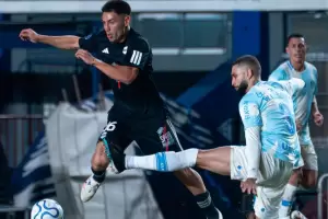Deportivo Riestra sufri� una dura derrota ante Gremio y se complic� en la Sudamericana
