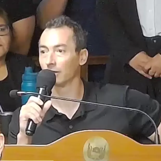 Gal�n habl� de los fueros, las denuncias y cruz� a Nabarro: "No me van a silenciar"