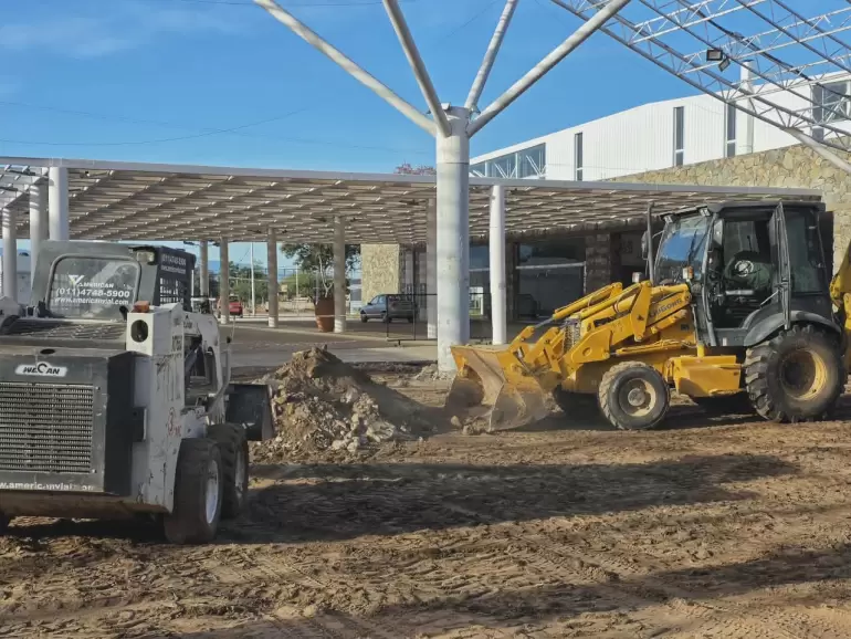 poncho 2026 obras predio ferial