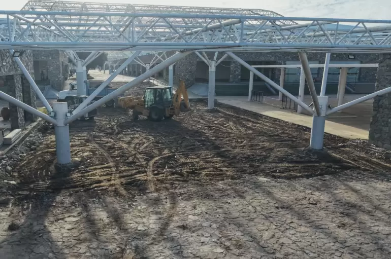poncho 2026 obras predio ferial