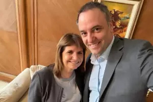 Bullrich exigi� una declaraci�n jurada "inmediata" de Adorni: "El Gobierno se empantana"