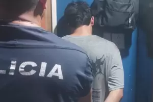 Robaruedas: detienen a dos sujetos en la Capital
