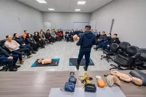 Efectivos y administrativos del SAE911 se capacitaron en situaciones de crisis