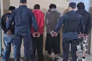 Catamarca: seis j�venes demorados y polic�as lesionados tras un violento enfrentamiento