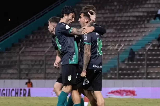 Banfield elimin� a San Mart�n de Tucum�n por penales y avanz� a octavos de la Copa Argentina